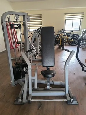 Commercial Chest Press Machine