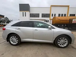 Toyota Venza 2010 Silver