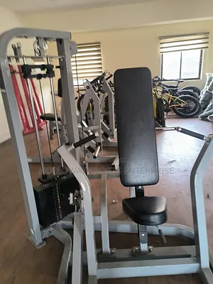Heavy Duty Chest Press Machine