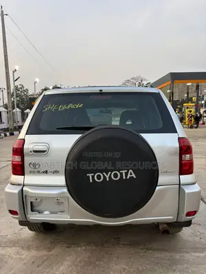 Toyota RAV4 2005 Silver