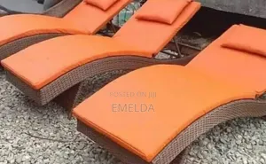 Relaxation Chairs Available For Sale