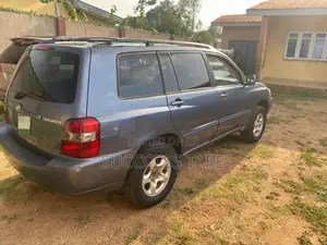 Toyota Highlander 4x4 2005 Blue