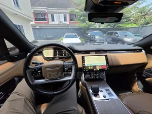 Land Rover Range Rover Vogue 2024 Black