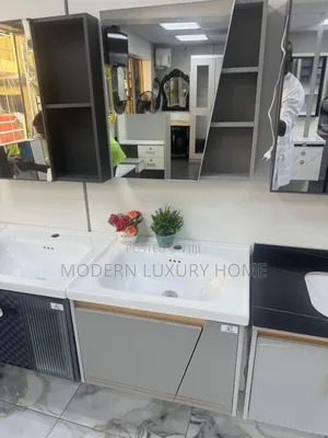 Luxury Cabinet With Mirror