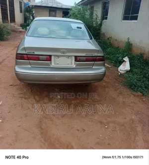 Toyota Camry Automatic 1999 Gray