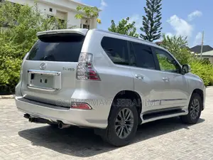 Lexus GX 460 Luxury 2015 Silver