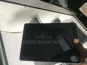 Apple iPad (2025) 32 GB Black
