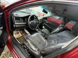 Toyota Camry SE 4dr Sedan (2.5L 4cyl 6A) 2015 Red