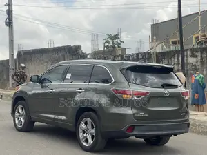 Toyota Highlander Limited V6 4x4 (3.5L 6cyl 6A) 2016 Gray
