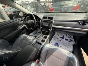 Toyota Camry SE 4dr Sedan (2.5L 4cyl 6A) 2015 Blue