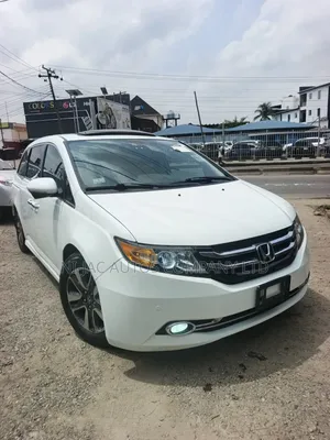 Honda Odyssey Touring 4dr Minivan (3.5L 6cyl 6A) 2014 White
