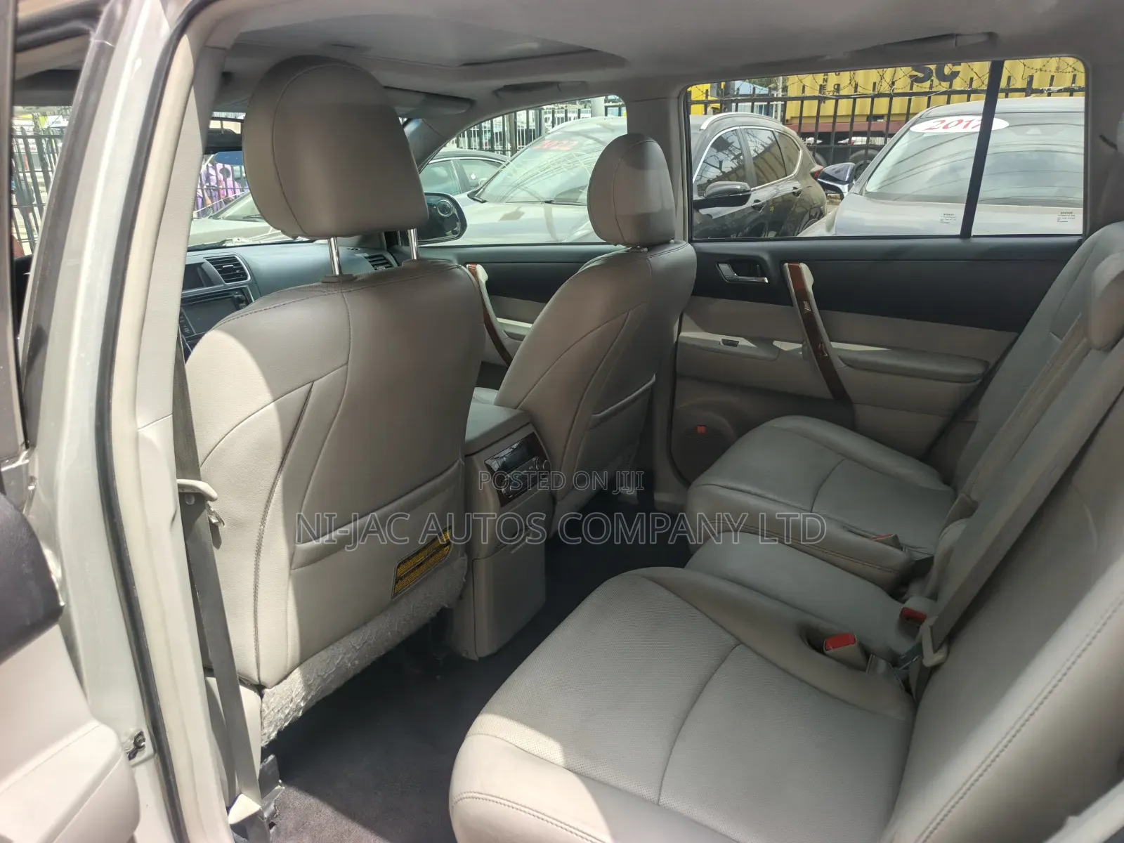 Toyota Highlander Limited 3.5l 4WD 2013 Silver