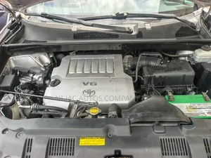 Toyota Highlander Limited 3.5l 4WD 2013 Silver
