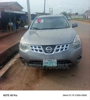 Nissan Rogue 2011 Gray