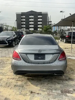 Mercedes-Benz C400 4Matic AWD Sedan (3.0L V6 7A) 2015 Gray