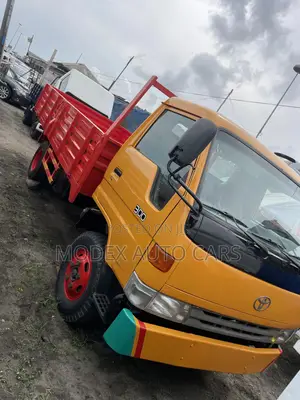 Toyota Dyna 300