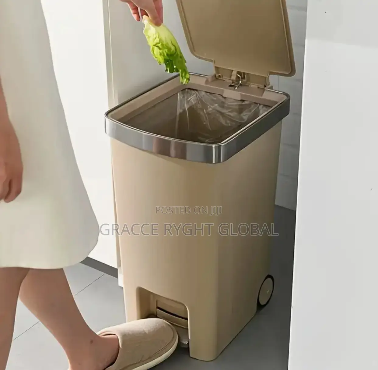 45l Kitchen Bin With Wheels