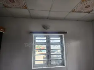 2bdrm Block of Flats in Ologuneru for sale