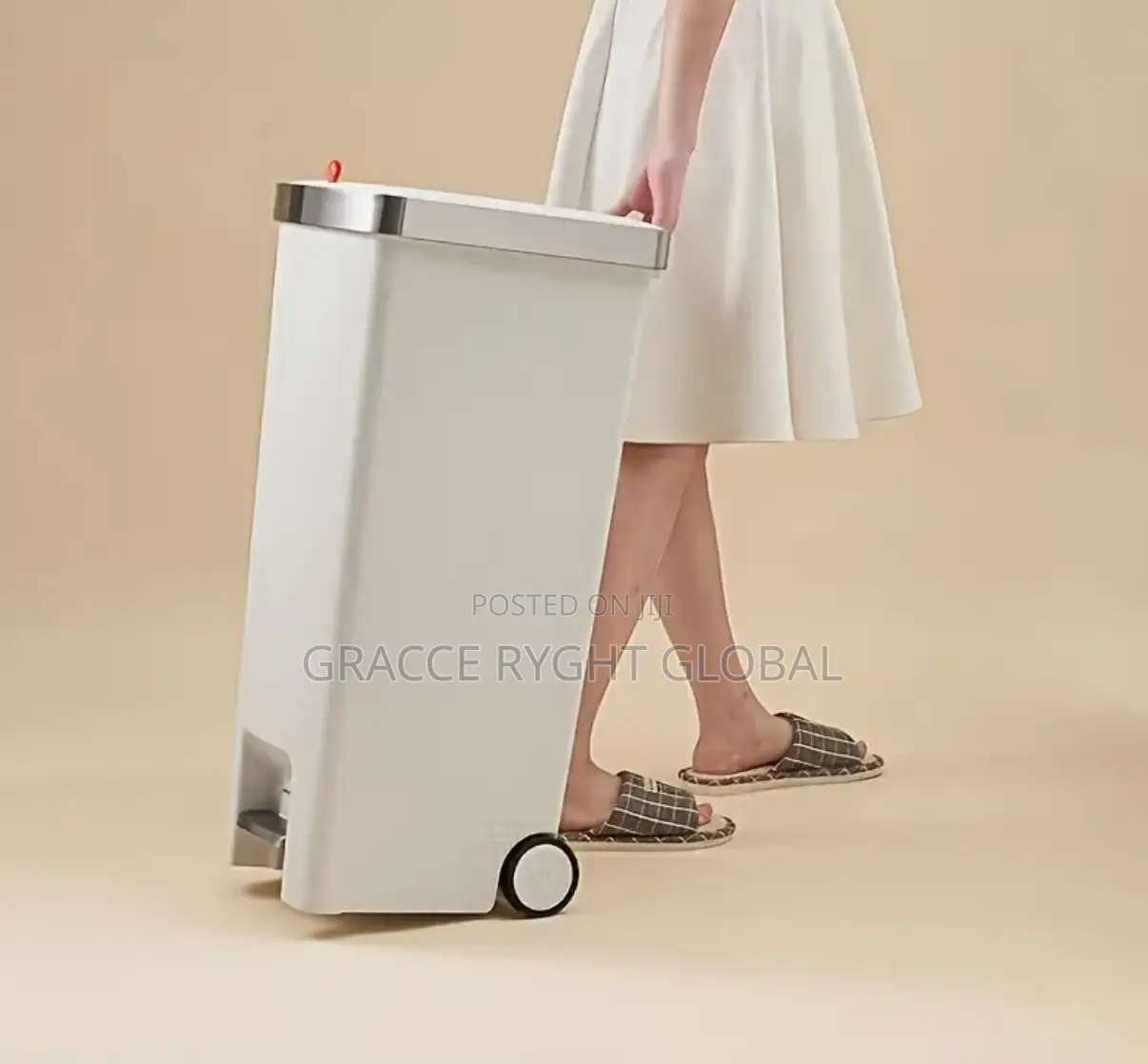 45l Kitchen Bin With Wheels