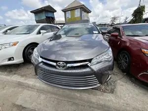 Toyota Camry XLE 4dr Sedan (3.5L 6cyl 6A) 2015 Gray