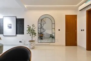 2 Bedroom Luxury Maisonette