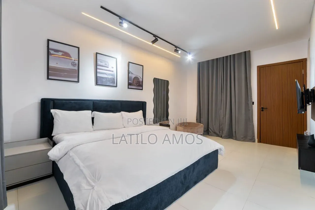 2 Bedroom Luxury Maisonette