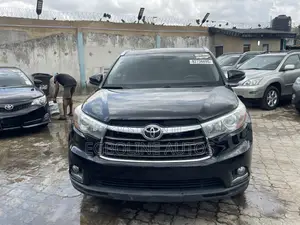 Toyota Highlander Limited 4dr SUV AWD (3.5L 6cyl 6A) 2015 Black