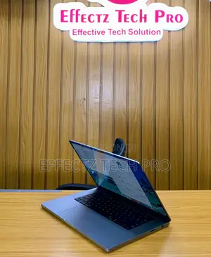 Laptop Apple MacBook Pro 2021 M1 64GB Apple M1 Max SSD 2T