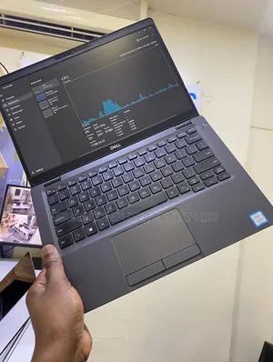 Laptop Dell Latitude 5300 8GB Intel Core i5 SSD 256GB