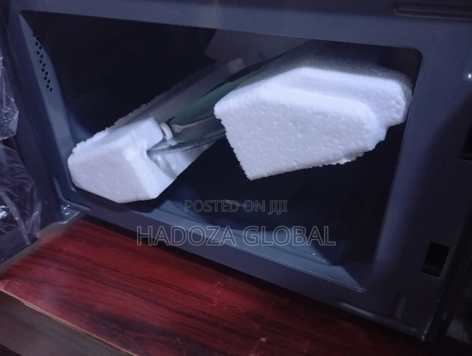 Maxi Microwave – Ideal for Small Kitchens