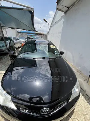 Toyota Camry SE V6 4dr Sedan (3.5L 6cyl 6A) 2013 Black