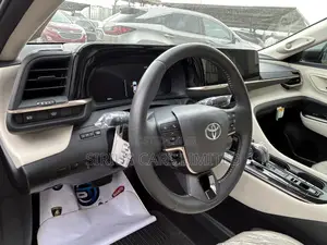 New Toyota Crown Limited AWD 2024 Gray