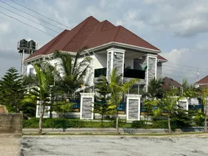 5bdrm Duplex in Jabi By Mbora Estate for sale