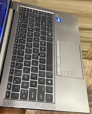 Laptop HP ZBook Firefly G8 32GB Intel Core i7 SSD 512GB