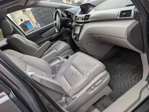 Honda Odyssey EX-L 4dr Minivan w/Navigation (3.5L 6cyl 6A) 2014 Gray