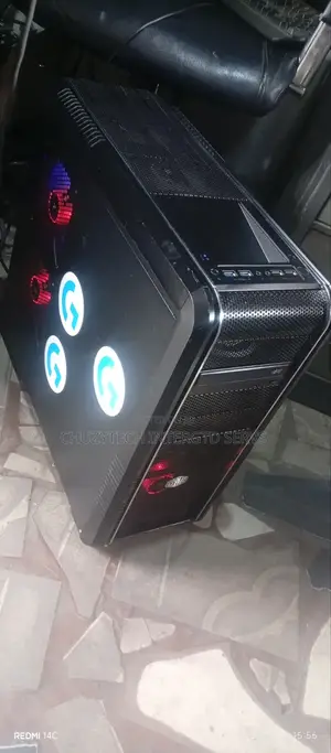 Gigabyte GA-H110MSTX-HD3-ZK 32GB Intel Core i7 HDD+SSD 512GB