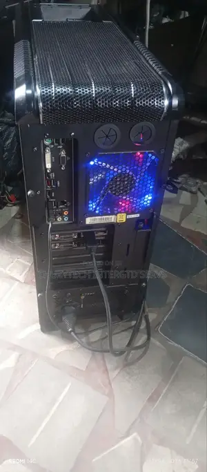 Gigabyte GA-H110MSTX-HD3-ZK 32GB Intel Core i7 HDD+SSD 512GB