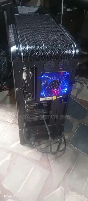 Gigabyte GA-H110MSTX-HD3-ZK 32GB Intel Core i7 HDD+SSD 512GB