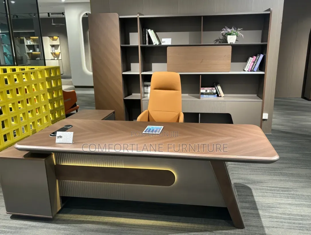Executive Office Table 1.8 Meters With Light