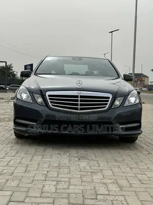 Mercedes-Benz E350 Base 4dr Sedan RWD (3.5L 6cyl 7A) 2012 Gray
