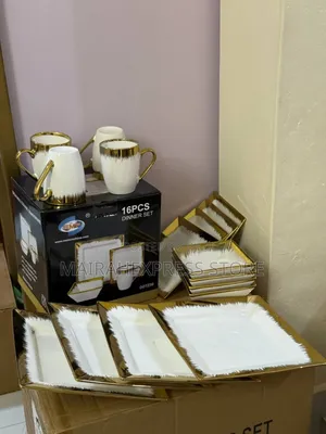 16pcs High Quality European Luxury Ceramic Dinner Set (Hmk)