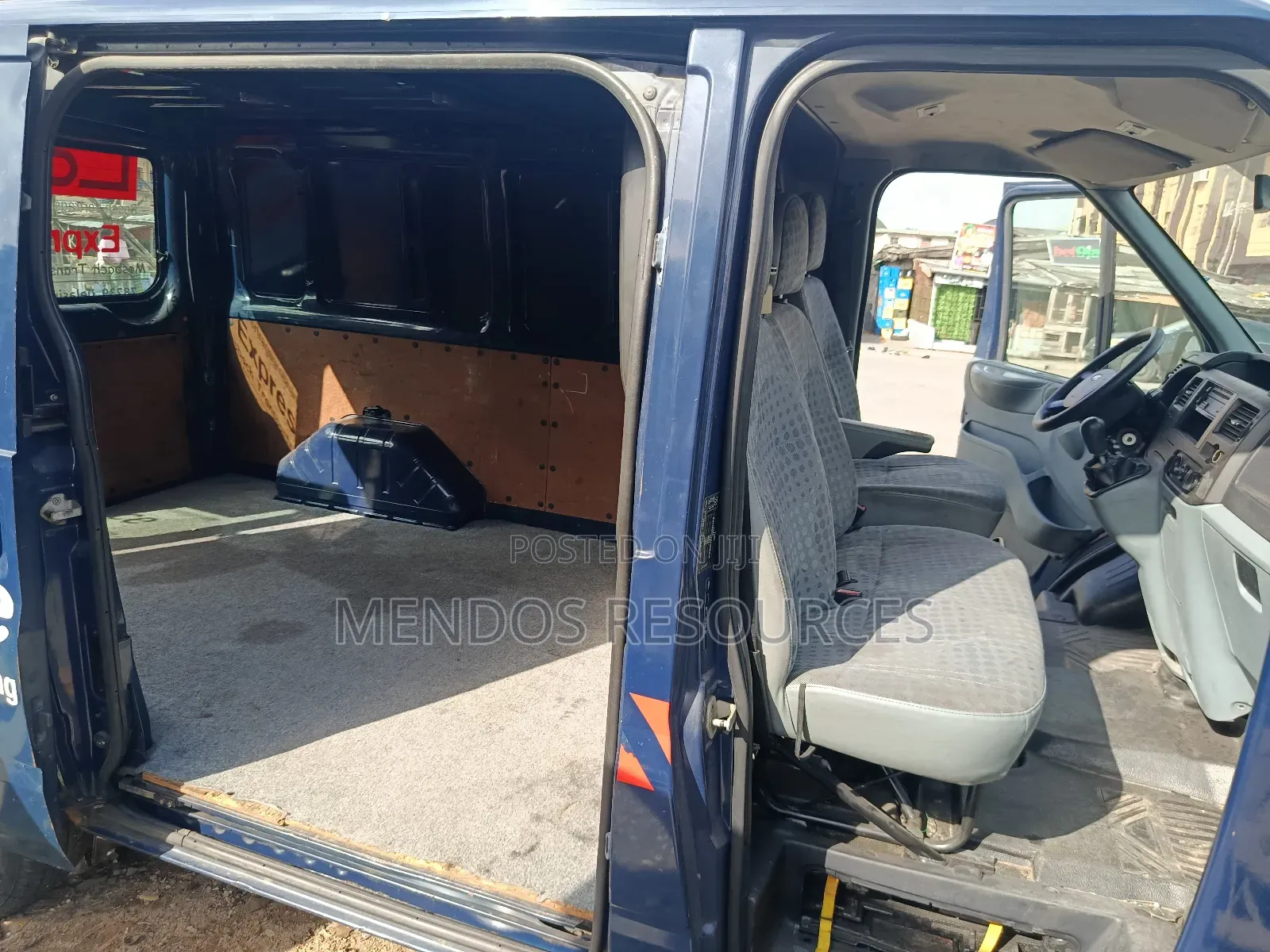 Ford Transit 2010 Blue