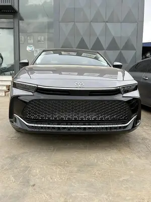 New Toyota Crown Limited AWD 2024 Gray