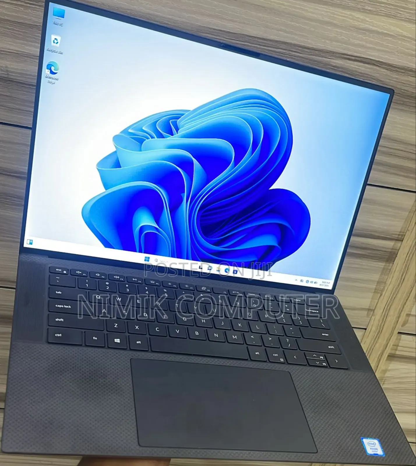 Laptop Dell Precision 5560 32GB Intel Xeon SSD 512GB