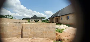 6bdrm Block of Flats in Obasohan Estate, Ikpoba-Okha for sale