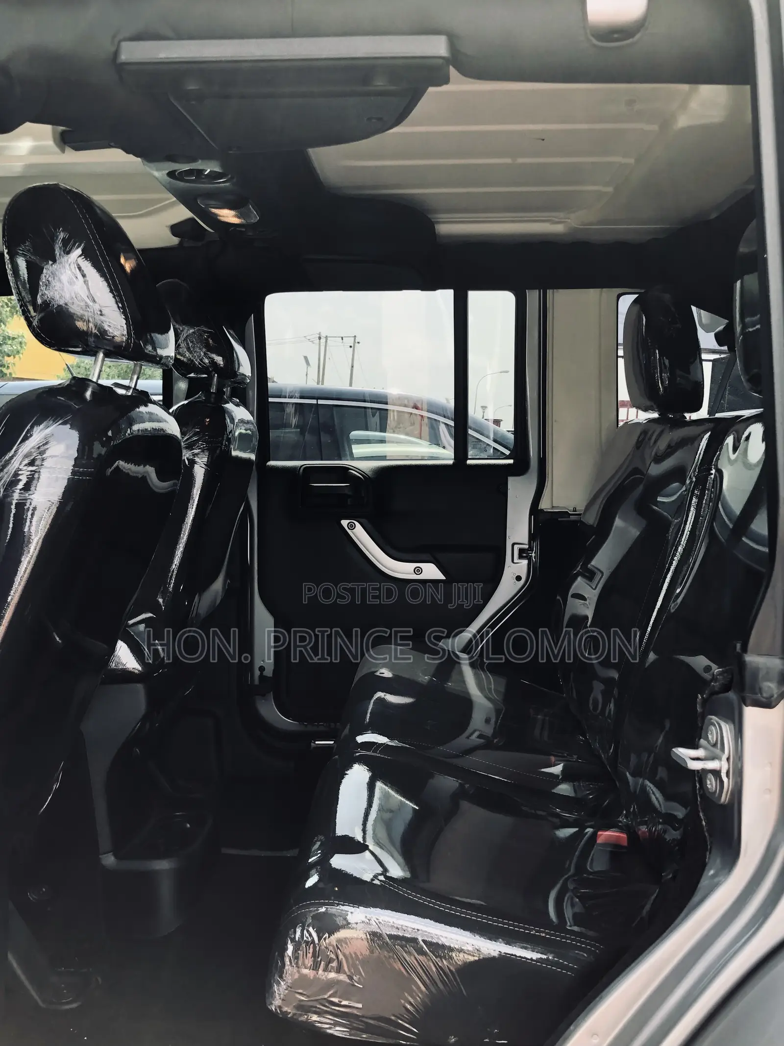 Jeep Wrangler Unlimited Rubicon 4dr SUV 4WD (3.6L 6cyl 6M) 2014 Gray