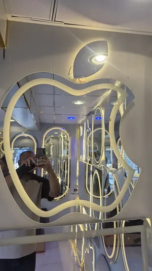 Mirror Wit Light
