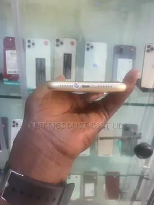 Apple iPhone XR 64 GB Yellow