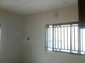 3bdrm Block of Flats in Ikeja GRA for rent