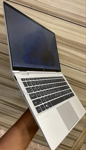 Laptop HP EliteBook 1040 G8 32GB Intel Core i7 SSD 512GB